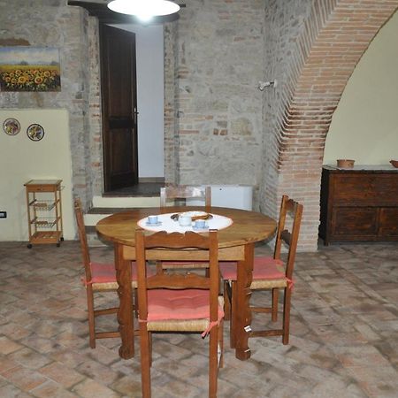 Farm Stay Il Carro Del Colle Collevalenza Exterior photo